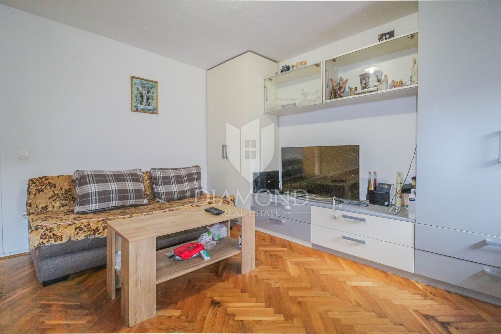 Haus zum Kauf 370.000 € 6 Zimmer 116 m²<br/>Wohnfläche Umag center 52470