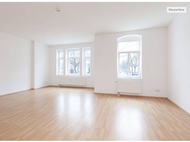 Wohnung zum Kauf provisionsfrei 66.000 € 3 Zimmer 71 m² Neuplanitz 557 Zwickau 08062