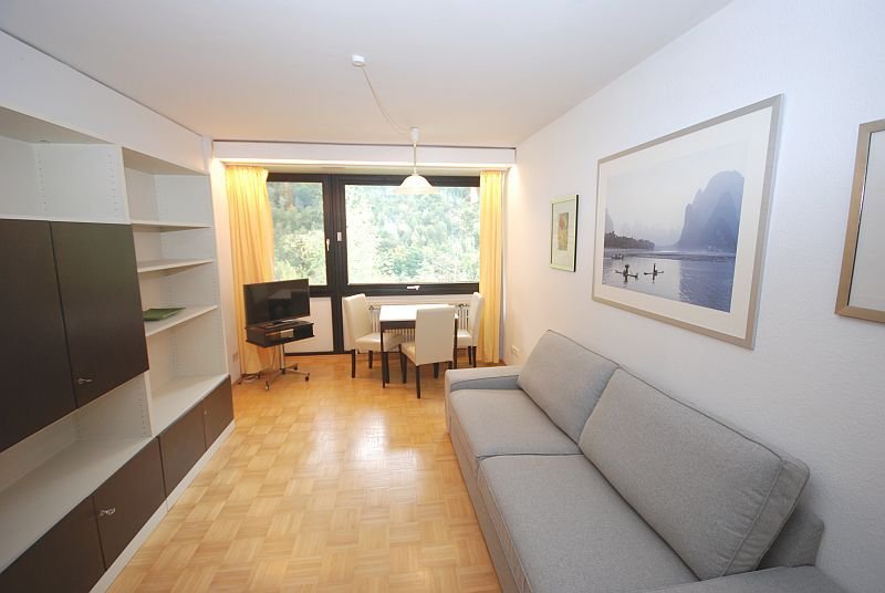 Apartment zur Miete Wohnen auf Zeit 800 € 1,5 Zimmer 38 m²<br/>Wohnfläche 02.11.2025<br/>Verfügbarkeit Schroffenstraße 1 Karlstein Bad Reichenhall 83435