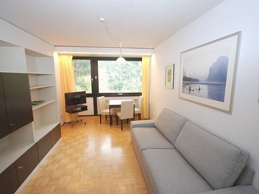 Studio zur Miete Wohnen auf Zeit 850 € 1,5 Zimmer 38 m² frei ab sofort Schroffenstraße 1 Karlstein Bad Reichenhall 83435
