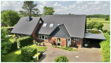 Mehrfamilienhaus zum Kauf 445.000 € 8 Zimmer 235 m² 1.171 m² Grundstück frei ab 01.06.2025 Hockensbüll Husum 25813