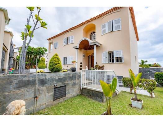 Chalet zum Kauf 1.280.000 € 5 Zimmer 450 m² 525 m² Grundstück EMETERIO PADRON CRUZ 1 Santa Cruz de Tenerife 38004