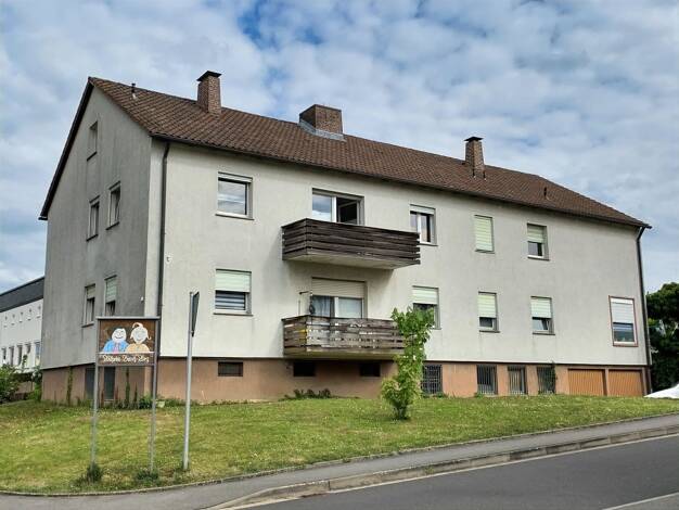 Mehrfamilienhaus zum Kauf 450.000 € 13 Zimmer 336 m² 1.027 m² Grundstück Gerolzhofen 97447