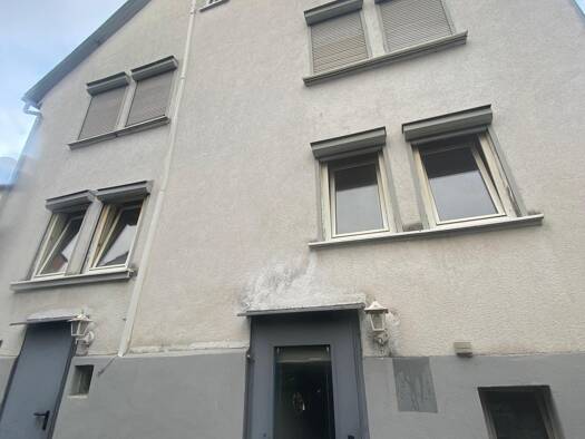 Mehrfamilienhaus zum Kauf 295.000 € 5 Zimmer 118 m² 140 m² Grundstück frei ab sofort Wieseck Gießen 35390