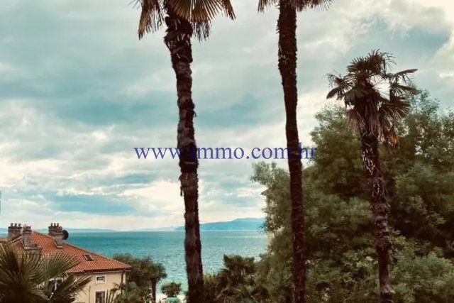 Haus zum Kauf 1.200.000 € 8 Zimmer 300 m²<br/>Wohnfläche 388 m²<br/>Grundstück Opatija