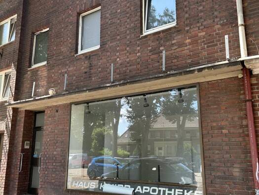 Laden zur Miete 650 € 2,5 Zimmer 34 m² Verkaufsfläche Haus-Knipp-Straße 25A Beeckerwerth Duisburg 47139