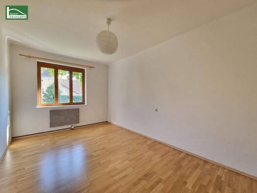 Wohnung zur Miete 509 € 2 Zimmer 56,5 m² 1. Geschoss Landstraße 35 Stockerau 2000