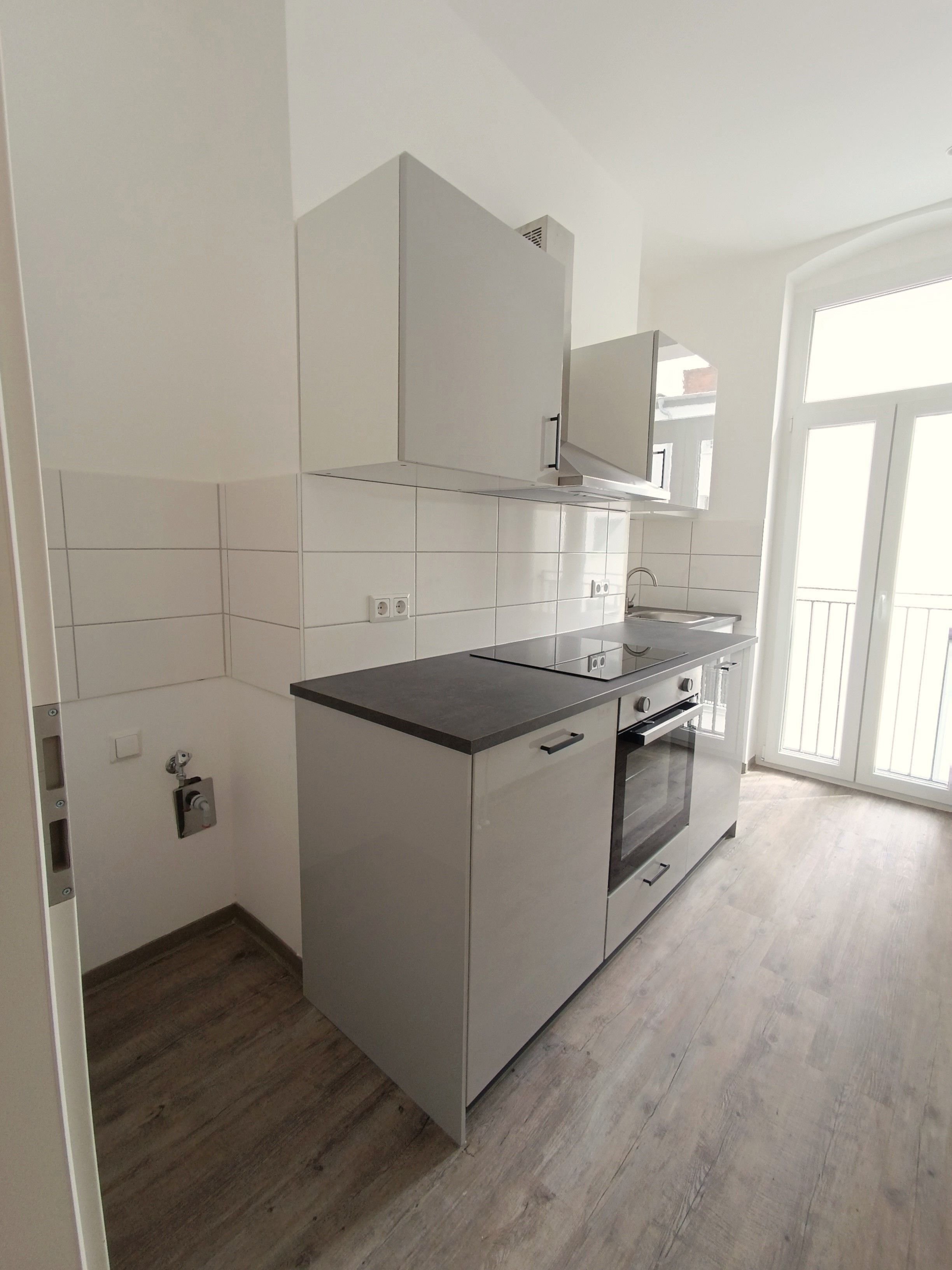 Wohnung zur Miete 427 € 2 Zimmer 61 m²<br/>Wohnfläche 3.<br/>Geschoss Ankerstr. 11 Moritzplatz Magdeburg 39124