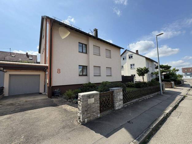 Mehrfamilienhaus zum Kauf 740.000 € 8 Zimmer 155 m² 537 m² Grundstück frei ab sofort Steinenbronn 71144