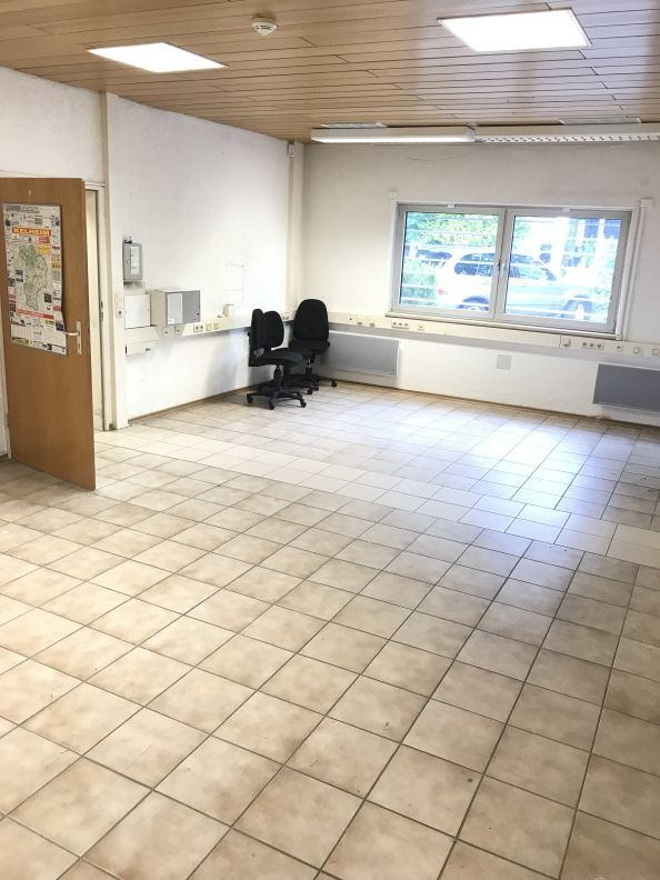 Bürofläche zur Miete 1.050 € 4 Zimmer 180 m²<br/>Bürofläche Neustadt Neustadt an der Donau 93333