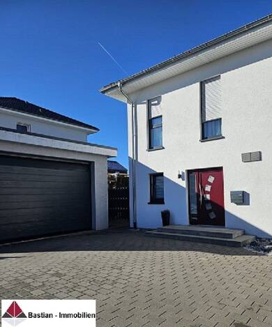 Doppelhaushälfte zum Kauf 377.000 € 4 Zimmer 94,5 m² 411 m² Grundstück Bonndorf Bonndorf im Schwarzwald 79848