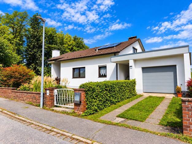 Haus zum Kauf 590.000 € 5 Zimmer 170 m² 700 m² Grundstück Deggendorf Deggendorf 94469