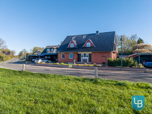 Mehrfamilienhaus zum Kauf 465.000 € 18 Zimmer 365,3 m² 1.042 m² Grundstück Lohe-Föhrden Lohe-Föhrden 24806