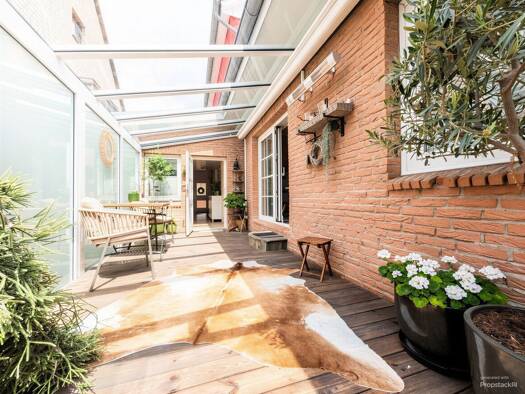 Mehrfamilienhaus zum Kauf 355.000 € 4 Zimmer 101,4 m² 202 m² Grundstück Neumühlen-Dietrichsdorf Neumühlen - Dietrichsdorf 24149