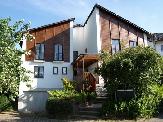 Doppelhaushälfte zur Miete 1.150 € 4 Zimmer 126 m² 500 m² Grundstück frei ab 01.07.2026 Furth 84095