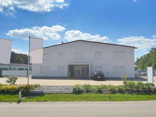 Produktionshalle zum Kauf als Kapitalanlage geeignet 4.330.000 € 8.364 m² 39.418 m² Grundstück Pavelsbach Postbauer-Heng 92353
