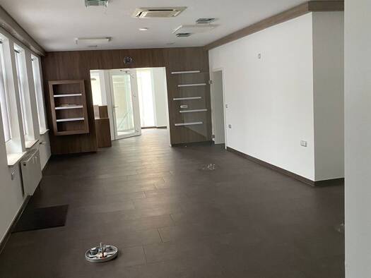 Ladenfläche zur Miete provisionsfrei 630 € 3 Zimmer 105,9 m² Verkaufsfläche Döhnerstr. 1 Marienthal Zwickau 08060