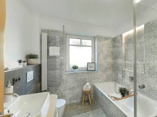 Wohnung zur Miete 1.290 € 2,5 Zimmer 90 m² Geschoss EG/3 frei ab 01.09.2026 Petersberg Petersberg 36100