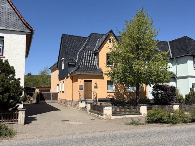 Doppelhaushälfte zum Kauf 229.000 € 7 Zimmer 200 m² 1.374 m² Grundstück Roßla Südharz 06536