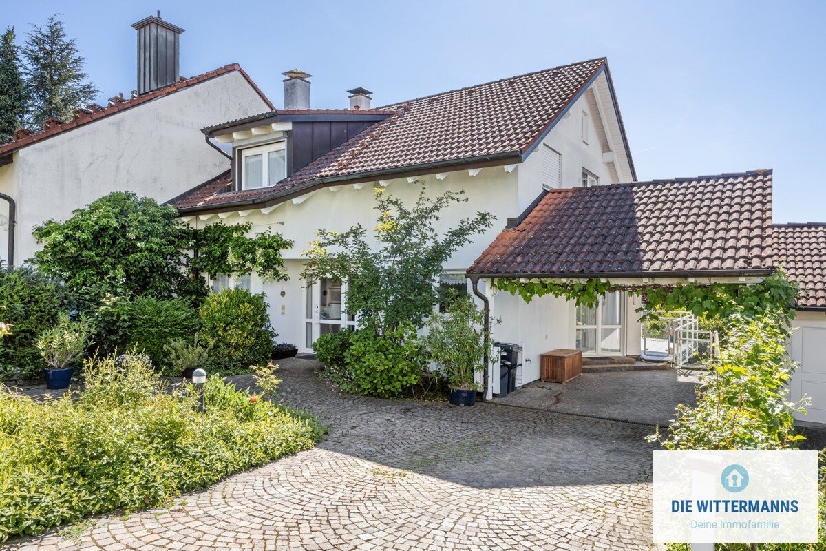 Doppelhaushälfte zum Kauf 795.000 € 6,5 Zimmer 180,6 m²<br/>Wohnfläche 496 m²<br/>Grundstück 01.07.2025<br/>Verfügbarkeit Tumringen Lörrach 79539