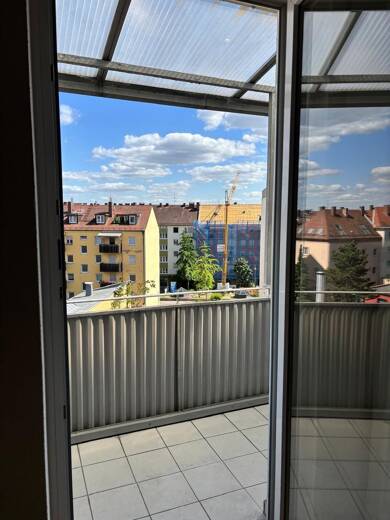 Wohnung zur Miete 825 € 4 Zimmer 93 m² Geschoss 5/5 frei ab sofort Wöhrd Nürnberg 90489