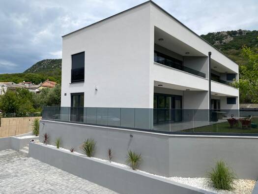 Wohnung zum Kauf 285.000 € 3 Zimmer 1. Geschoss Baska 51523