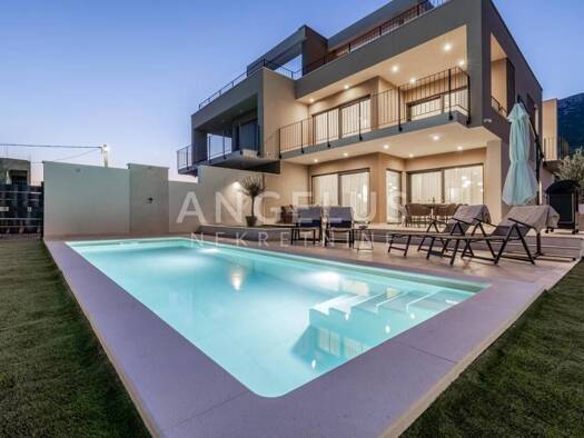 Haus zur Miete 3.900 € 4 Zimmer 150 m² Kastela