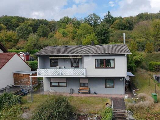 Einfamilienhaus zum Kauf 210.000 € 5 Zimmer 132 m² 569 m² Grundstück Hartenrod Bad Endbach / Hartenrod 35080