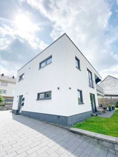 Wohnung zur Miete 700 € 3 Zimmer 133 m² frei ab sofort Hahnenbergstrasse Bannberscheid 56424