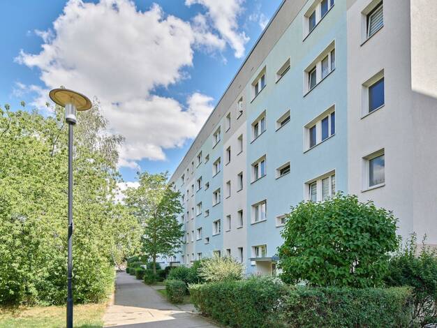 Wohnung zur Miete 329 € 3 Zimmer 60,9 m² 2. Geschoss Philipp-von-Ladenberg-Straße 1 Silberhöhe Halle (Saale) 06132