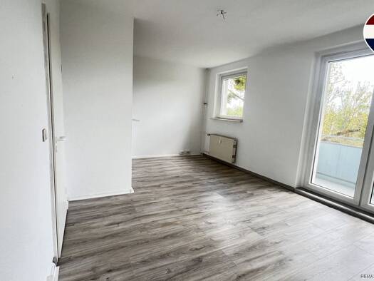 Wohnung zur Miete 400 € 2 Zimmer 45,1 m² 3. Geschoss frei ab sofort Herrenkrug Magdeburg / Herrenkrug 39114