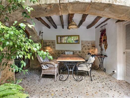 Haus zum Kauf 995.000 € 4 Zimmer 448 m² 226 m² Grundstück Selva 07314