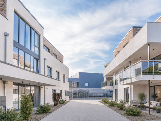 Mehrfamilienhaus zum Kauf als Kapitalanlage geeignet 4.960.000 € 43 Zimmer 1.306 m² 2.145 m² Grundstück Versmold Versmold 33775