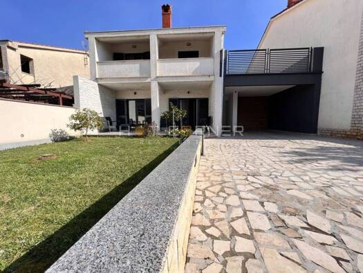 Haus zum Kauf 500.000 € 5 Zimmer 250 m² Valbandon, Fazana Fažana