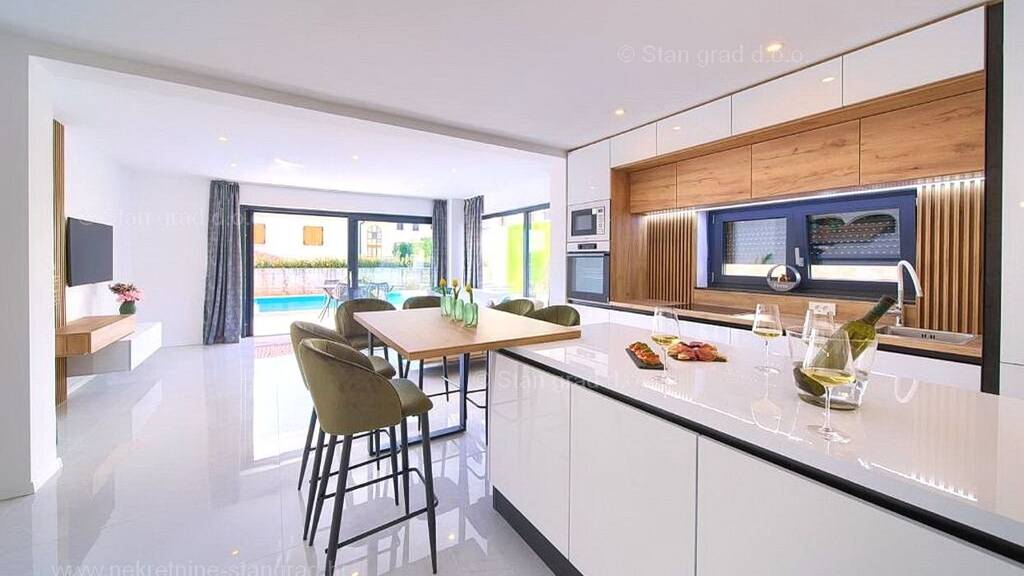 Wohnung zum Kauf 595.000 € 4 Zimmer 91 m² Malinska-Dubasnica 51511