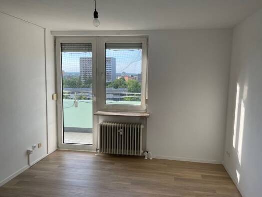 Wohnung zur Miete 655 € 2 Zimmer 43 m² 8. Geschoss frei ab 12.01.2026 Elise-Spaeth-Strasse 8 Bruck Erlangen 91058
