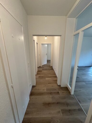 Wohnung zur Miete 538 € 3 Zimmer 69 m² 1. Geschoss frei ab 01.12.2024 Hogenweg 7 Mittelmeiderich Duisburg 47137