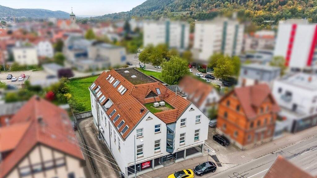 Gewerbeobjekt zum Kauf als Kapitalanlage geeignet 1.290.000 € 8 Zimmer 1.638 m² 925 m² Grundstück Geislingen Geislingen an der Steige 73312