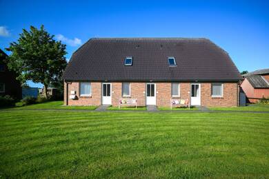 Haus zum Kauf 695.000 € 8 Zimmer 190 m² 4.273 m² Grundstück Nordermitteldeich 48 c Pellworm 25849