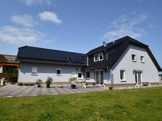 Haus zum Kauf 283 m² 7.500 m² Grundstück Eitzendorf Hilgermissen 27318