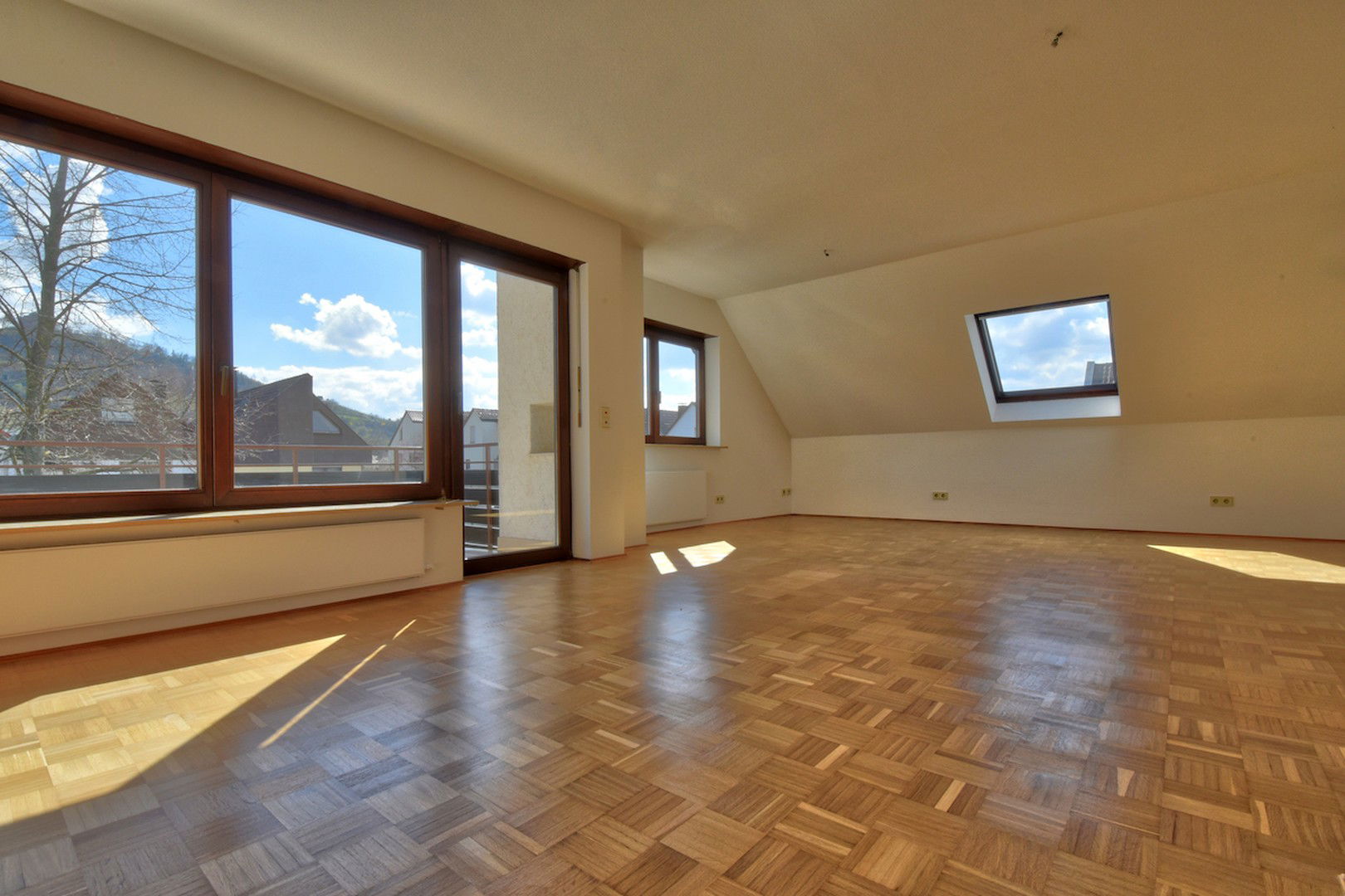 Maisonette zur Miete 1.900 € 4,5 Zimmer 127 m²<br/>Wohnfläche 2.<br/>Geschoss Gehrenwald Stuttgart 70327