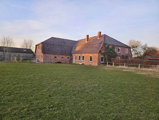 Bauernhaus zum Kauf 630.000 € 5 Zimmer 140 m² 8.100 m² Grundstück frei ab sofort Postfeld 24211
