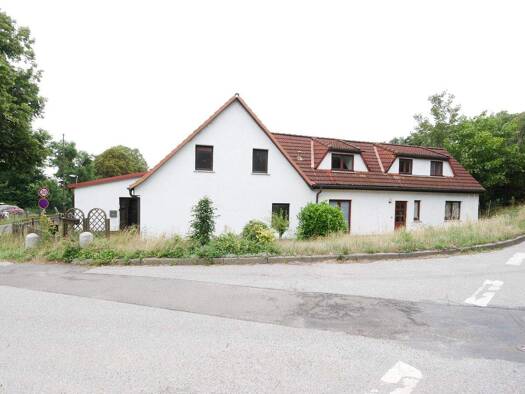 Mehrfamilienhaus zum Kauf 196.000 € 7 Zimmer 175 m² 353 m² Grundstück Dreveskirchen Blowatz 23974