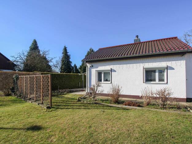 Einfamilienhaus zum Kauf 375.000 € 2 Zimmer 80,2 m² 852,2 m² Grundstück frei ab 01.05.2026 Wegedornstraße 316 Altglienicke Berlin 12524