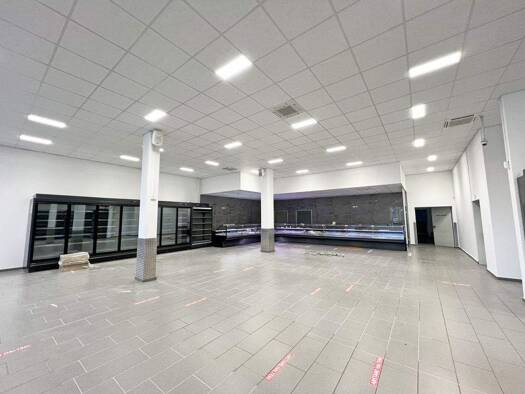 Ausstellungsfläche zur Miete 10,12 € 593 m² Verkaufsfläche Brandenburger Straße 6 Waldbröl 51545