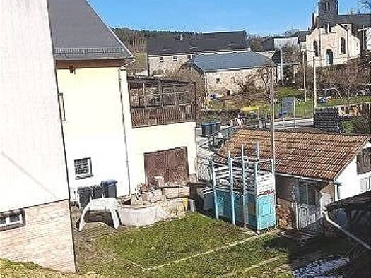 Mehrfamilienhaus zum Kauf 10.000 € 10 Zimmer 240 m² 529 m² Grundstück frei ab sofort Plohner Hauptstraße 8 Plohn Lengenfeld 08485