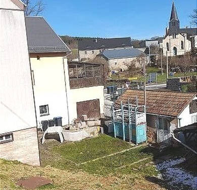 Mehrfamilienhaus zum Kauf 10 Zimmer 240 m² 529 m² Grundstück frei ab sofort Plohner Hauptstraße 8 Plohn Lengenfeld 08485