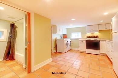 Wohnung zum Kauf 87.000 € 2 Zimmer 72 m² Souterrain Herborn Herborn 35745