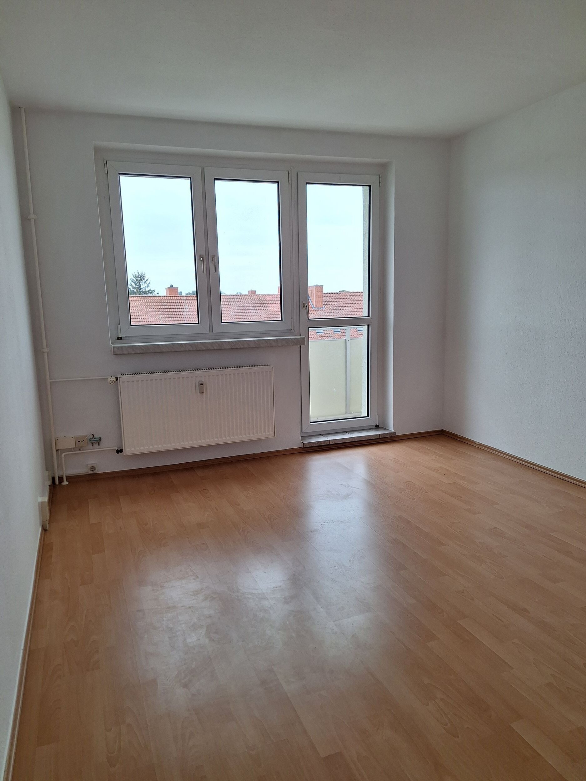 Wohnung zur Miete 416,77 € 3 Zimmer 61,3 m²<br/>Wohnfläche 4.<br/>Geschoss ab sofort<br/>Verfügbarkeit Diesterwegstr. 6a Pestalozzistraße Magdeburg 39110