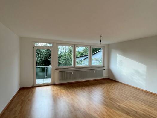 Wohnung zur Miete 650 € 3 Zimmer 81 m² Geschoss 2/3 frei ab sofort Nümbrecht Nümbrecht 51588